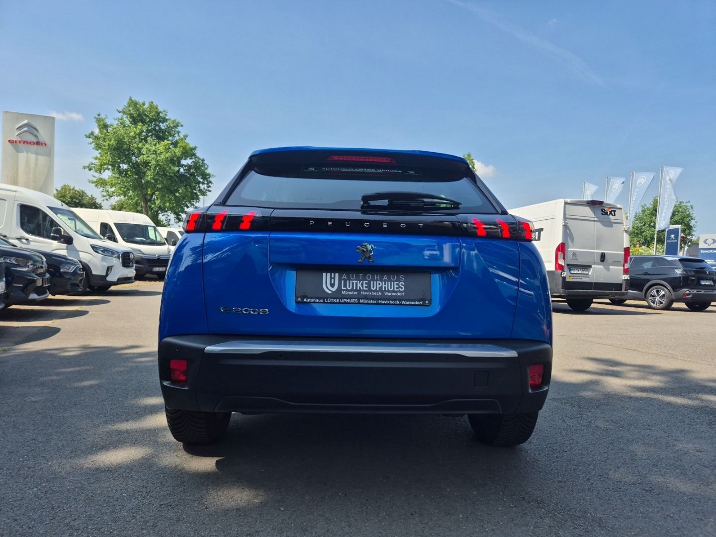 Fahrzeugabbildung Peugeot 2008 Active Elektro 136 LED CarPlay SHZ. Temp.