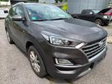 Hyundai Tucson Mild-Hybrid Motorproblem startet - Hyundai TUCSON Unfallwagen
