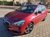 BMW 220 Active Tourer 220d xDrive Steptronic Sport L - rote BMW 220 Active Tourer