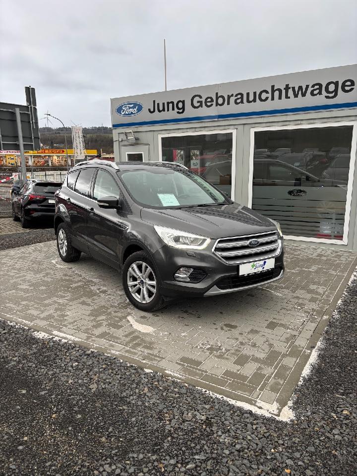 Ford Kuga Cool & Connect