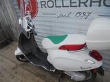 Vespa Primavera 50 2 Takt "Italy-Edition" - VESPA ROLLER 50