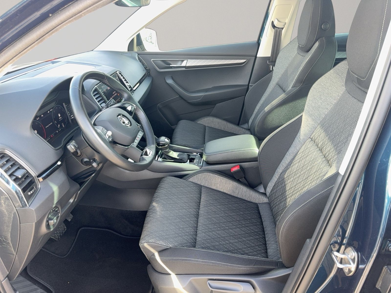 Karoq 1.5 TSI Style, Family, AHK, ACC, LED, DSG