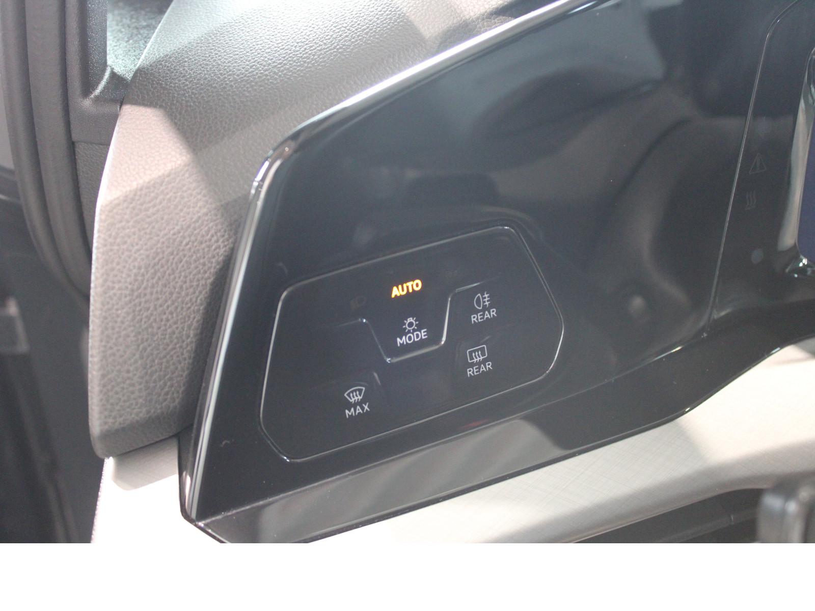 Volkswagen Golf VIII 1.0 eTSI LED*DSG*KLIMA*CARPLAY*PDC*ACC, миниатюра 9