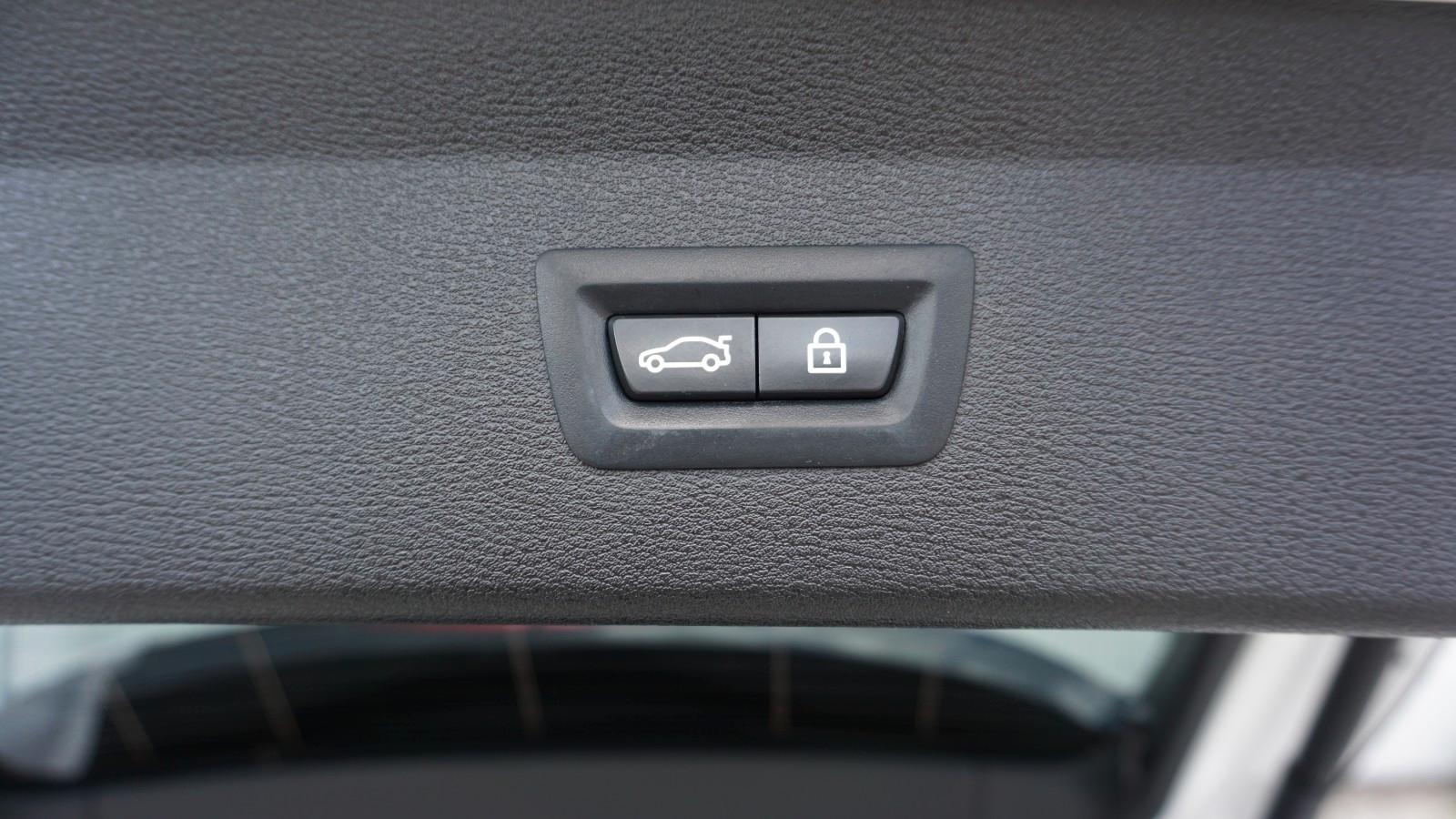 BMW X1 sDrive 20 i M Sport,LED,Kamera,AHK, 8 fach be, миниатюра 22