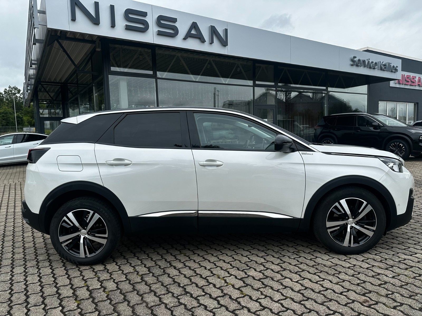 Fahrzeugabbildung Peugeot 3008 Teilleder/ Navi/ Sitzhzg / PDC
