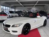 BMW Z4 Roadster sDrive 28i M Sportpaket - BMW Z4 mit Benzin-Antrieb: Weiß, Cabrio