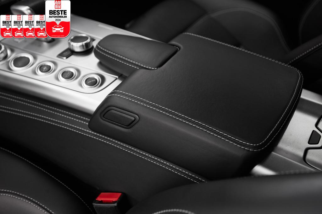 Mercedes-Benz SLS AMG