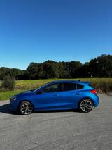 Ford Focus 1,5 EcoBoost 134kW ST-Line, B&O, Pano. - Ford Focus von privat