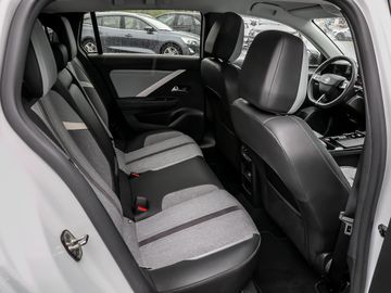 Opel Astra L Sports Tourer 1.5 Elegance Ergonomiesitz
