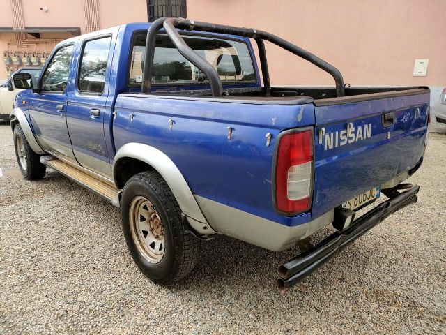 Nissan Navara King Cab Double Cab 2.5 TD Pick up