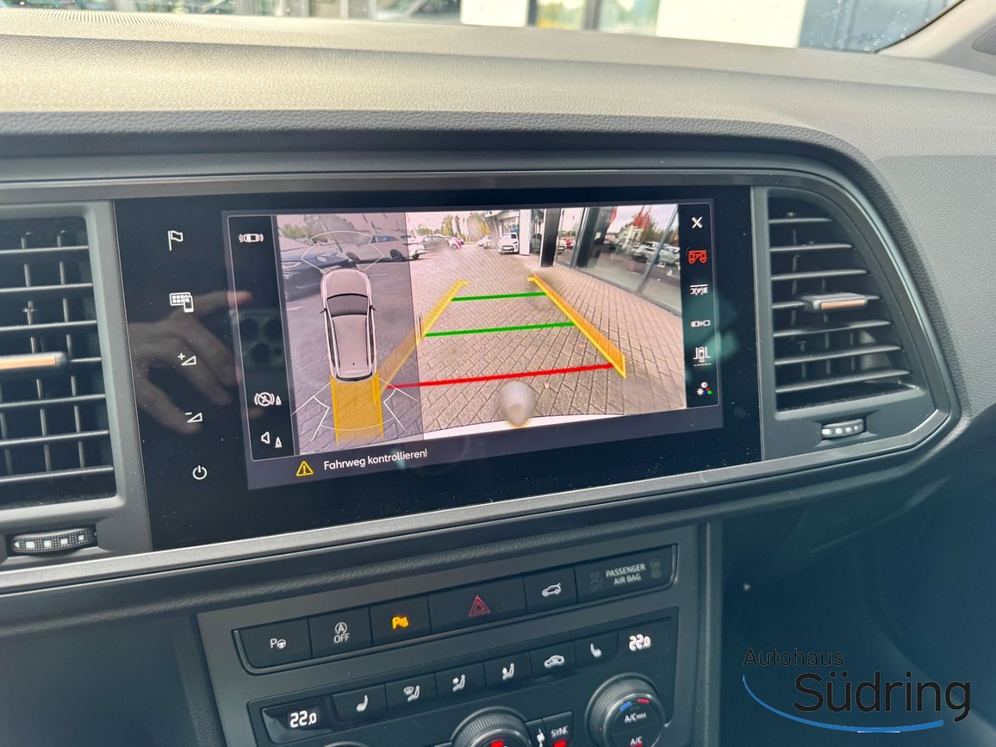 Ateca 2,0 TSI DSG AHK Navi ACC El.Heckklappe