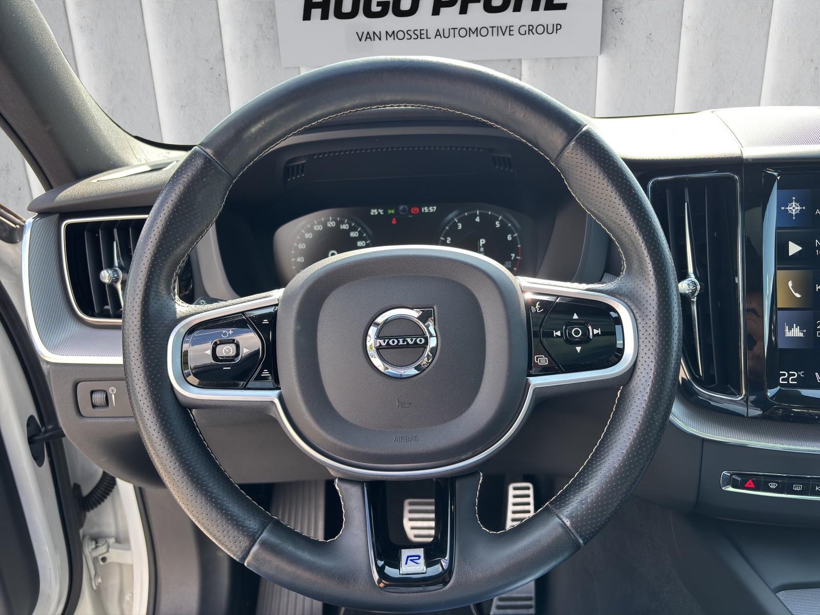 Volvo XC 60 T5 AWD R-Design