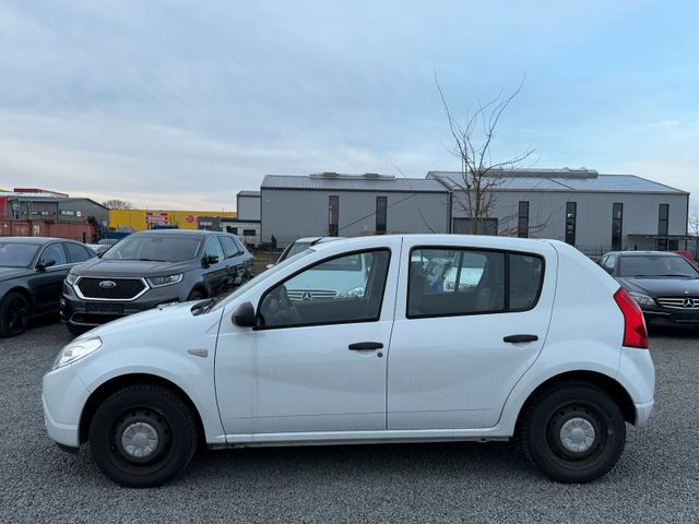 Dacia Sandero 1,4i      * TÜV 06.2026 + Scheckheft *