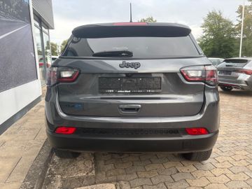 Fahrzeugabbildung Jeep Compass High Upland 4xe ACC AHK Nav Klimaaut uvm