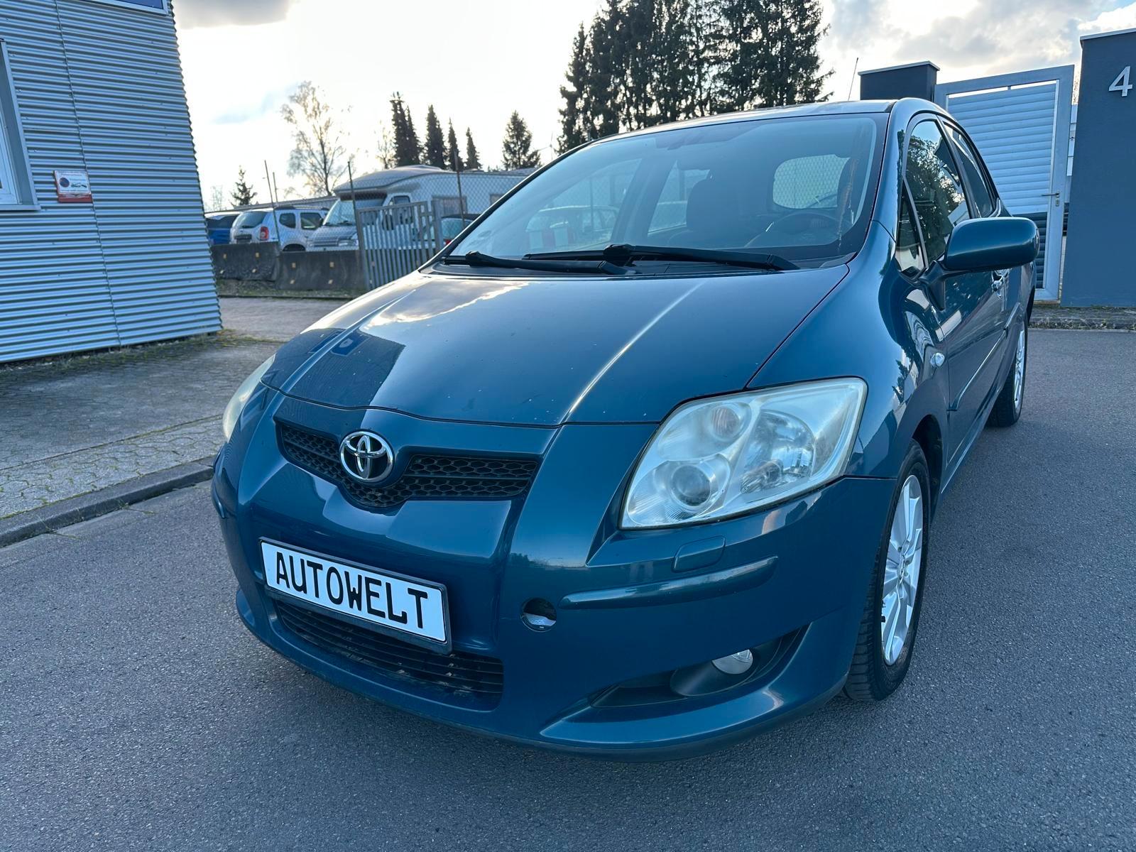 Toyota Auris Executive Klinaautomatik