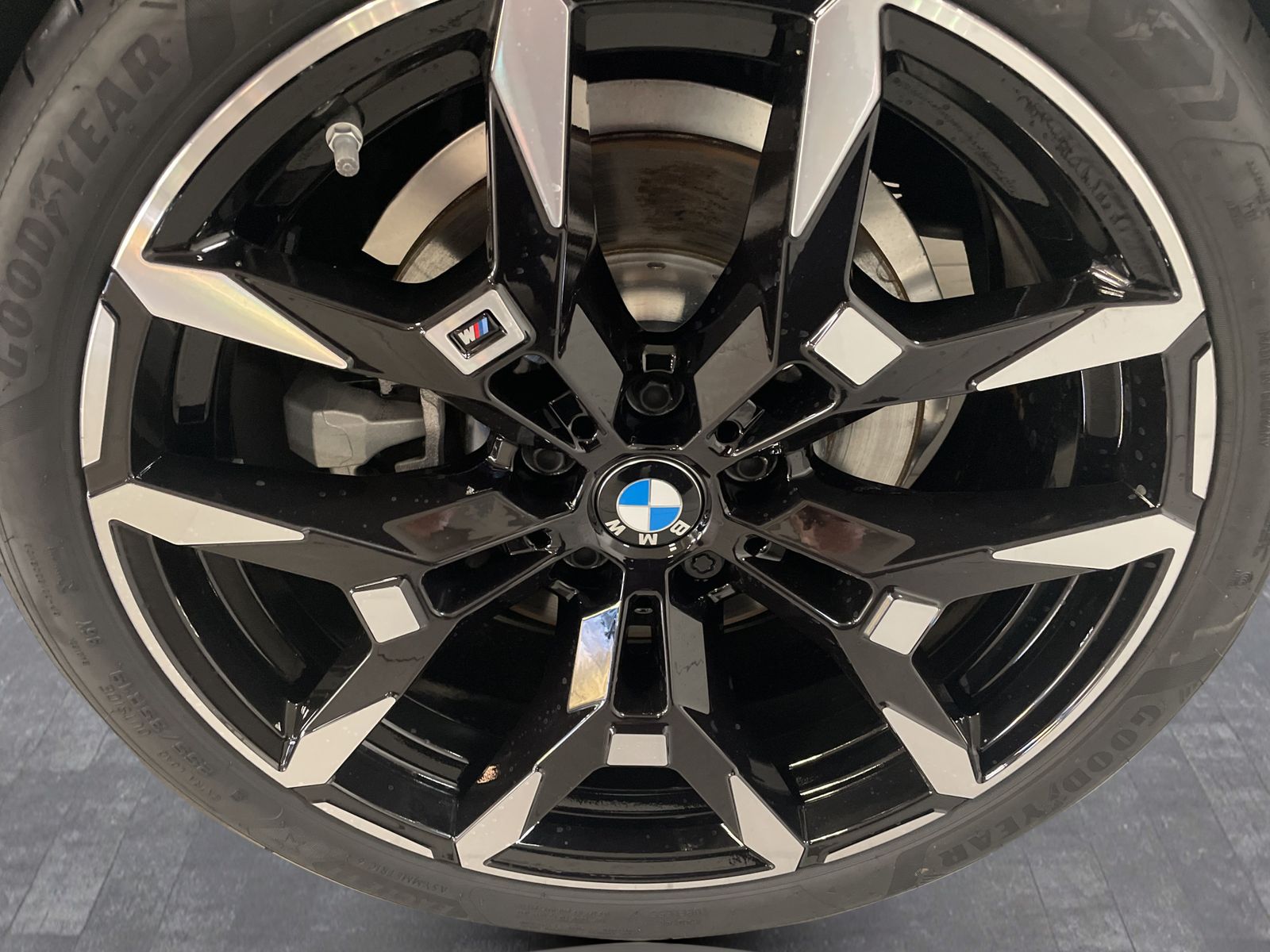 BMW 330 - Bild 14