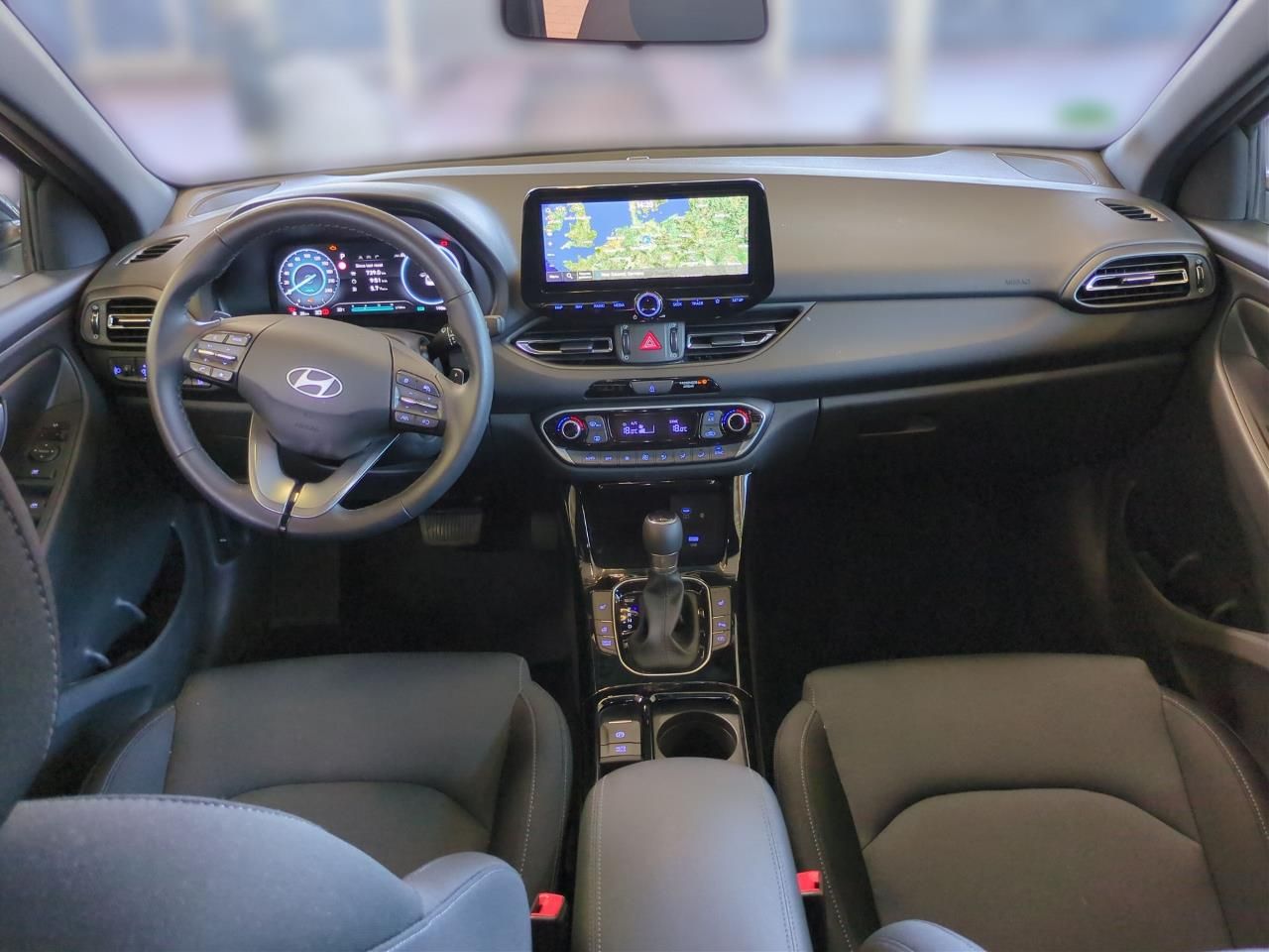 Fahrzeugabbildung Hyundai i30 1.5 T-GDI ADVANTAGE LED*SHZ*LHZ*NAVI*2Z-KLI*