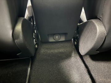 Ford Focus Turnier Active X Leder Pano HeadUp