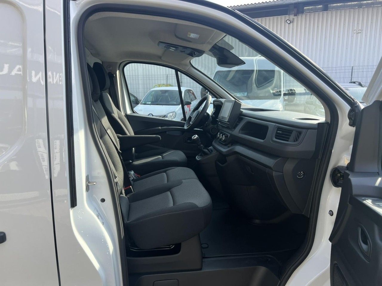 Renault Trafic - Bild 10
