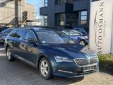 Skoda Superb Combi1.5 TSI DSG Ambition 1HAND*PANORAMA - Skoda Superb in Krefeld