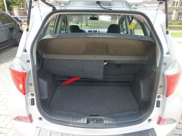 Toyota Verso-S Life