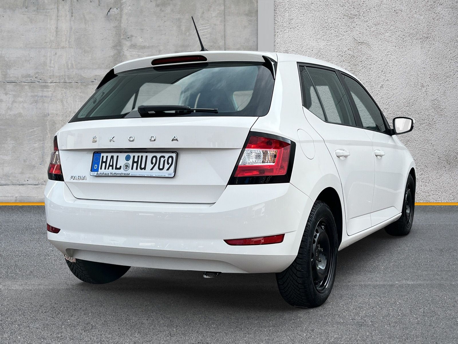 Fahrzeugabbildung SKODA Fabia 1.0 MPI Klima DAB Sitzheizung