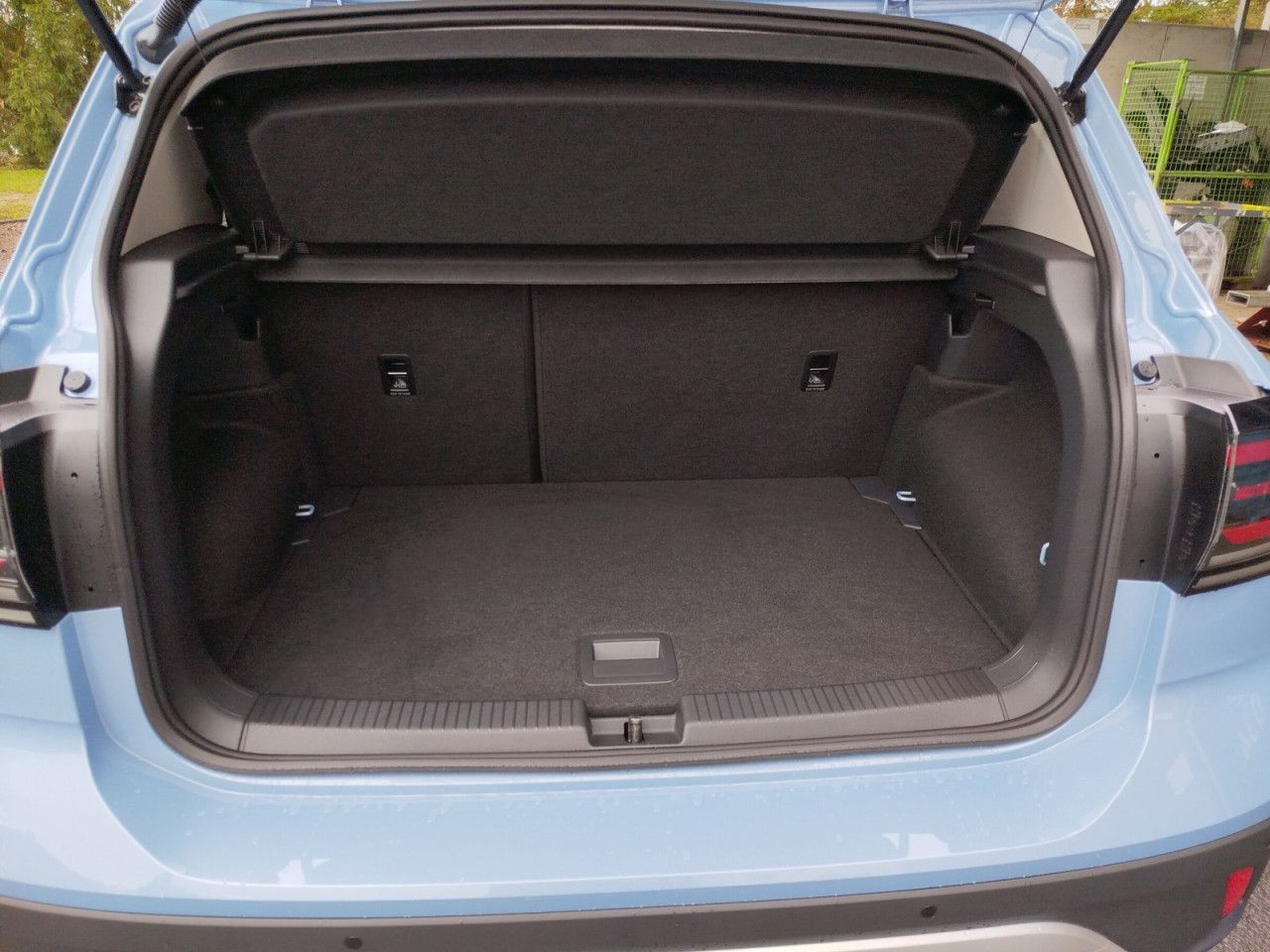 Fahrzeugabbildung Volkswagen T-Cross Life 1.0 TSI 85 kw