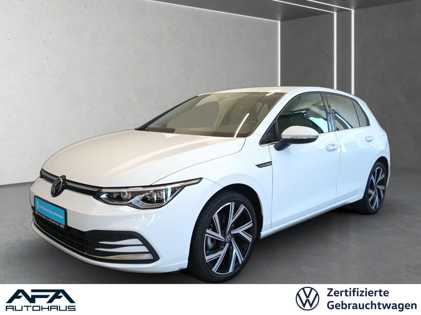 Volkswagen Golf VIII 1.5 eTSI Style DSG RFK NAV ACC SHZ 18 foto 1