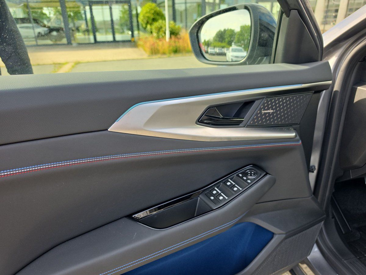 Renault Rafale - Bild 20