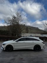Mercedes-Benz CLA 45 AMG SB 4MATIC-AMG SITZE-AMG ABGAS-AEREO  - Mercedes-Benz CLA 45 AMG Shooting Brake: Privatanbieter