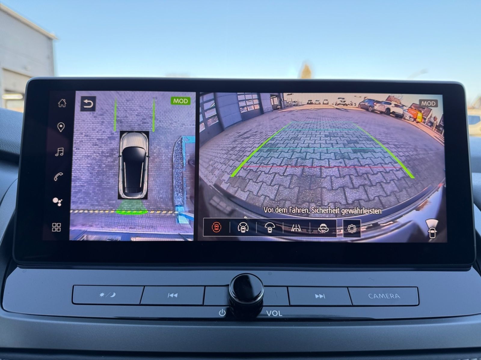 Fahrzeugabbildung Nissan Qashqai 1.3 DIG-T MHEV Xtronic N-Way *HUD*360'Ka