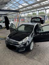 Kia Rio 1.2 FIFA World Cup Edition FIFA World Cu... - Kia Rio: Fifa World Cup Edition