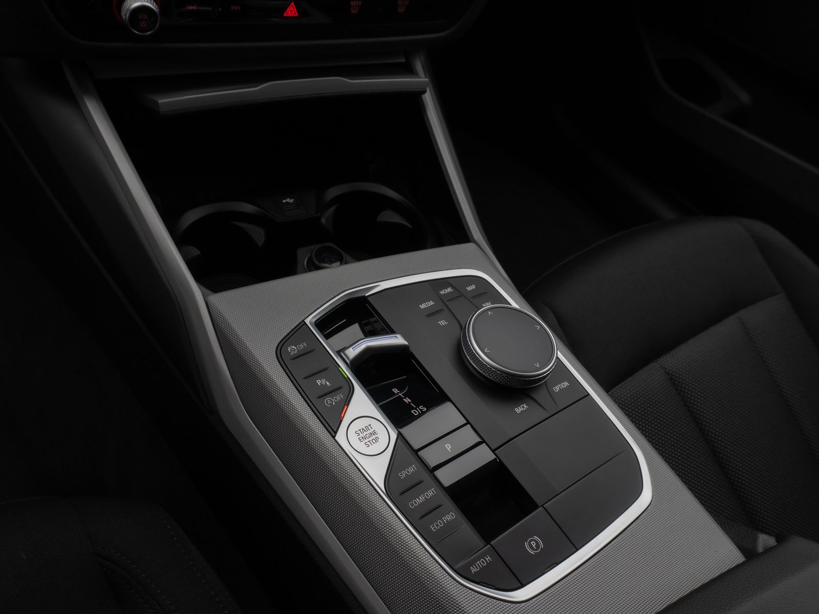Fahrzeugabbildung BMW 318i DAB CockPit+ PDC LED Geschwindigkeitsreg.