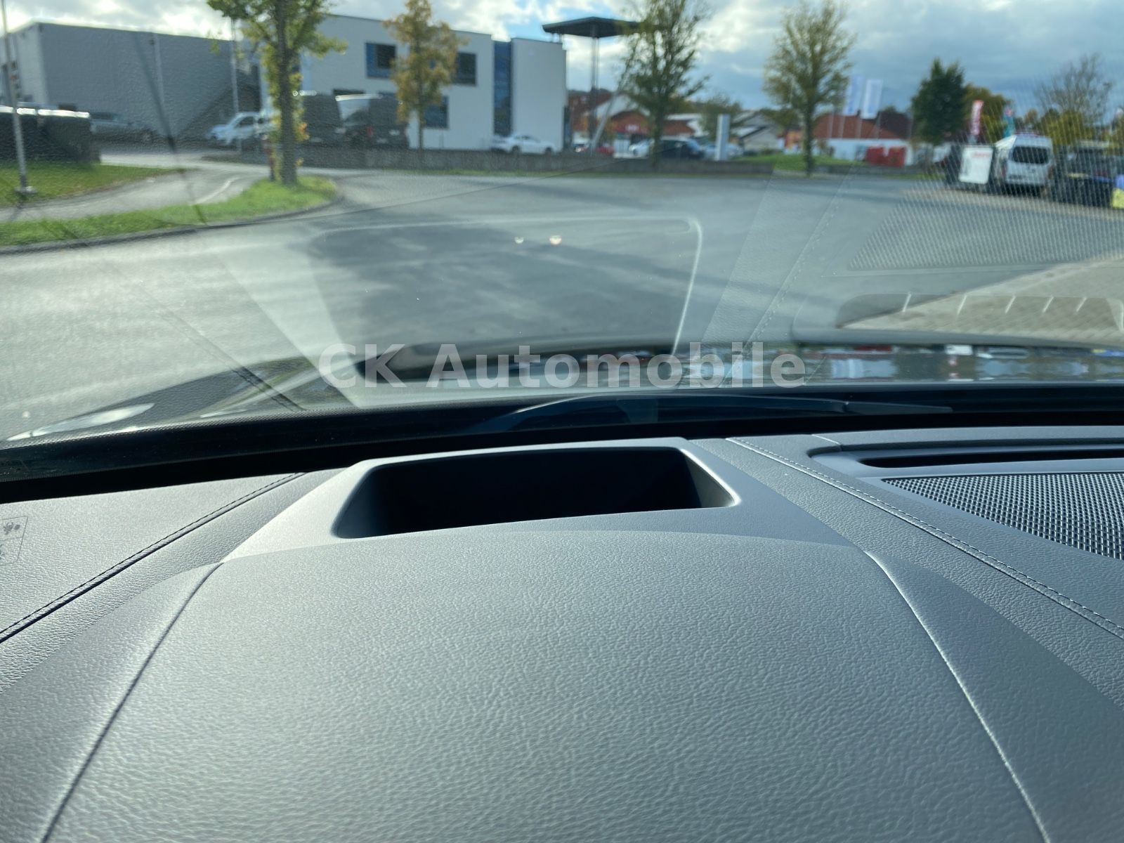 Fahrzeugabbildung Volvo V90 B5 Ultimate Dark AWD/BLIS/Pano/Head-Up/AHK