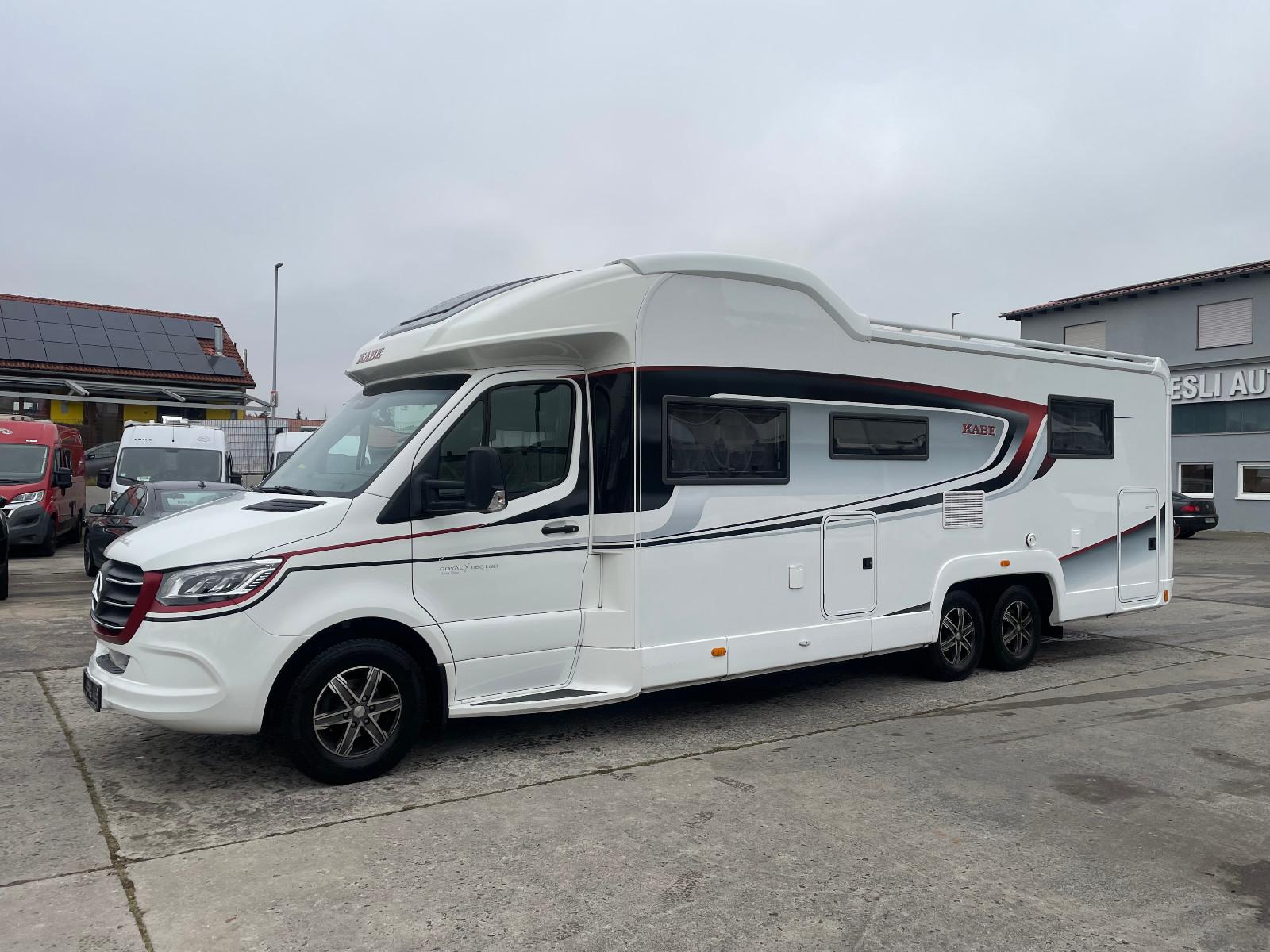 Kabe Travel Master Royal X880 LQB   hydr. Hubstützen