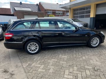 Mercedes E 200 - 3