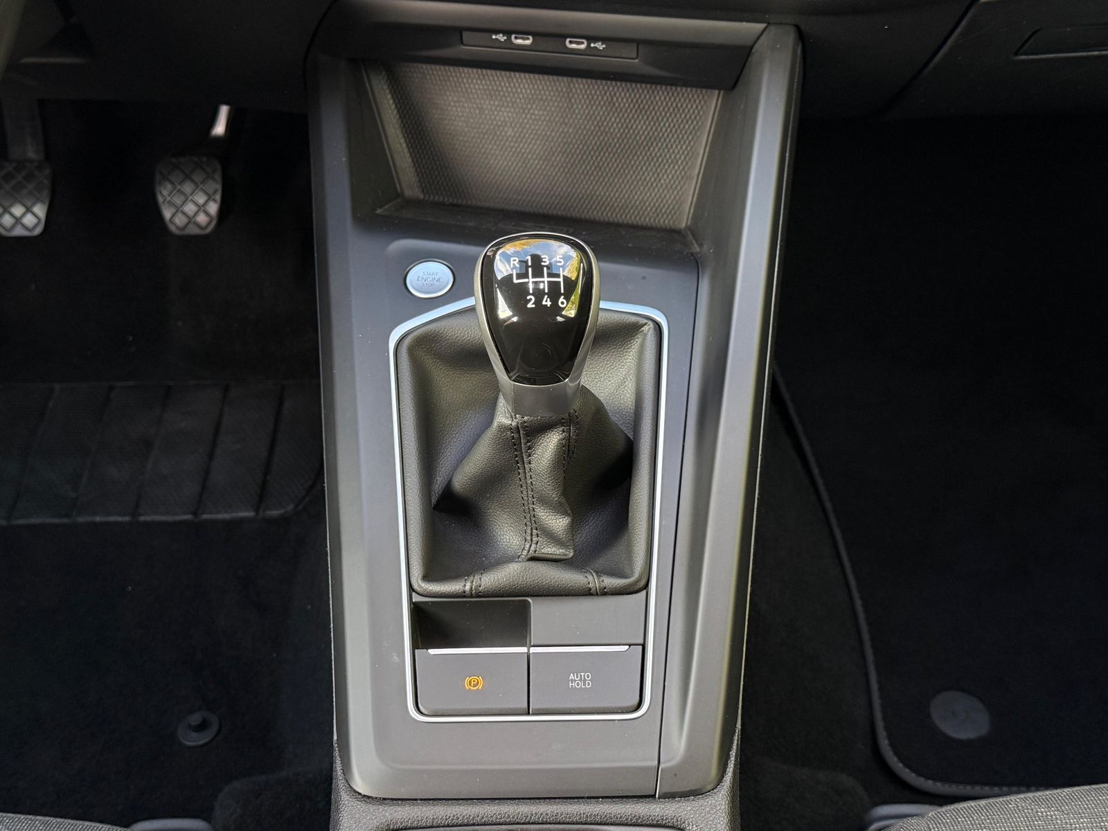 Fahrzeugabbildung Volkswagen Golf Variant 1.5 TSI Life LED+NAV+SHZ+PARK+VIRTU