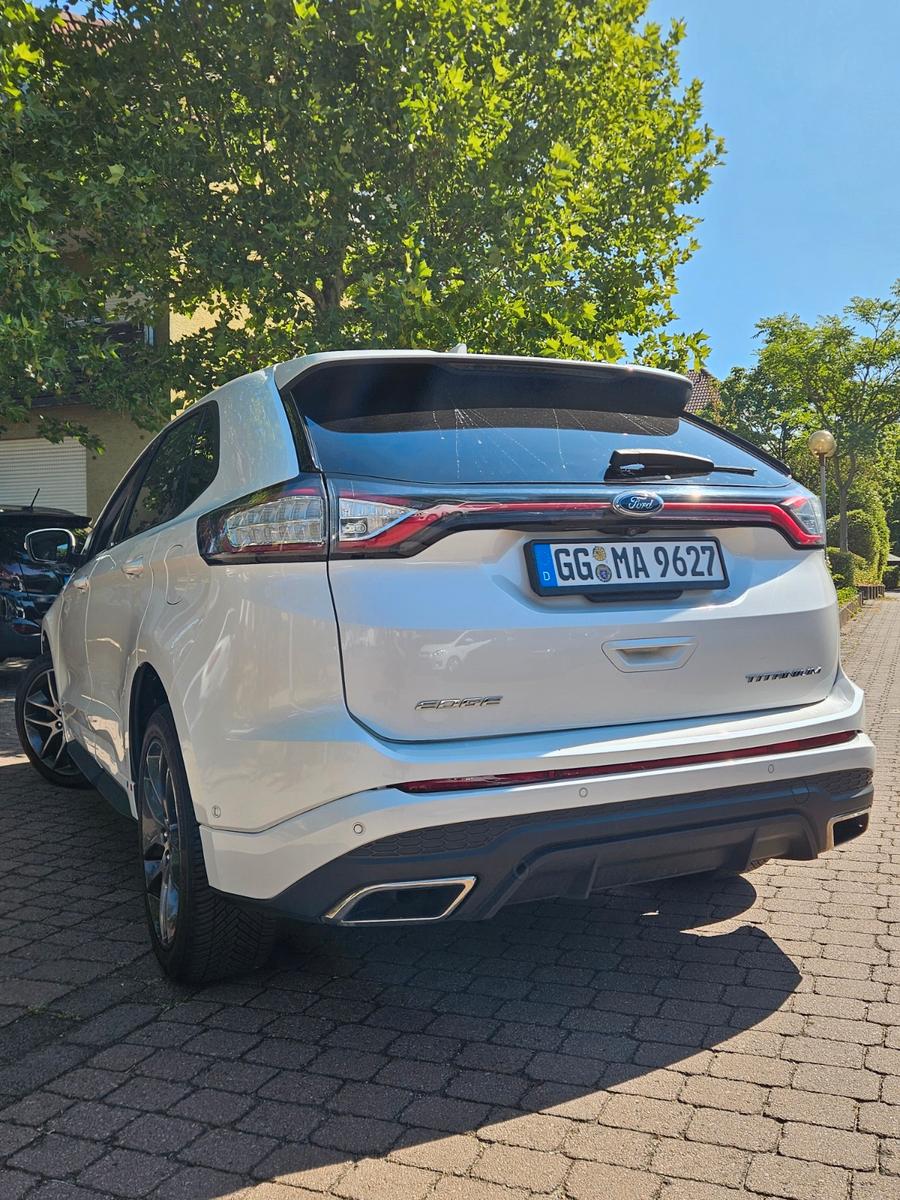 Ford Edge 