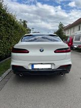 BMW X4 xDrive25d M, HeadUp, Standheizung, AHK - BMW X4 von privat
