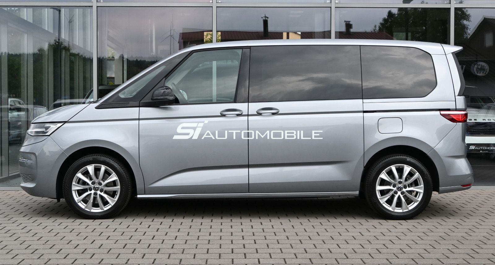 Fahrzeugabbildung Volkswagen T7 Multivan 2.0 TSI DSG °ACC°AHK°HUD°PANO°STHZG°