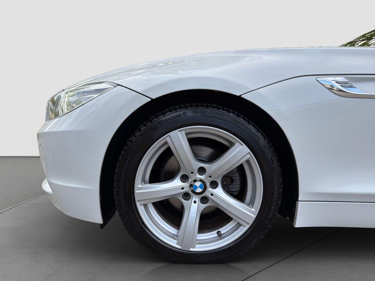 BMW Z4 SDRIVE20I 184ch - BVA 8 - CUIR - NAVIGATION PROFESSIONAL - XÉNON - SIÈGES CHAUFFANTS - CLIM AUTO