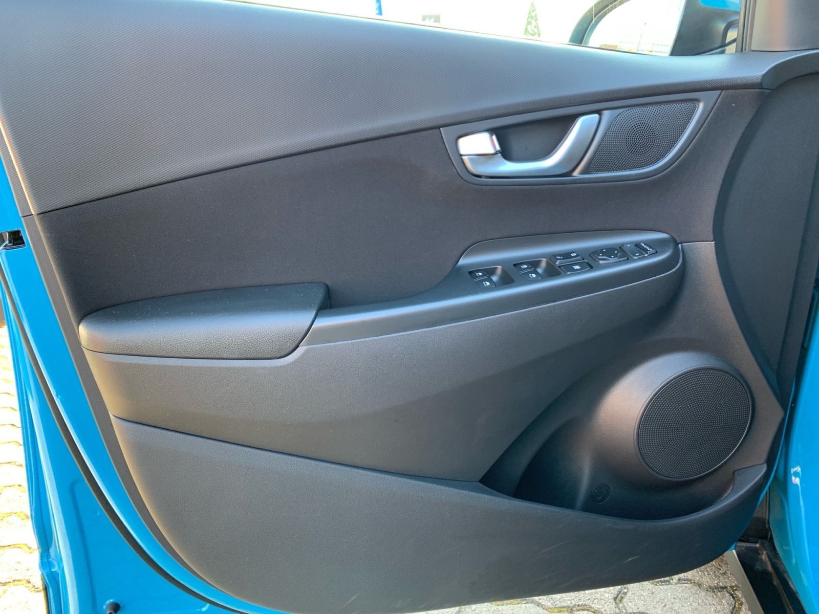 Fahrzeugabbildung Hyundai Kona 1.6 GDI Trend Hybrid 1Hd Allwetter