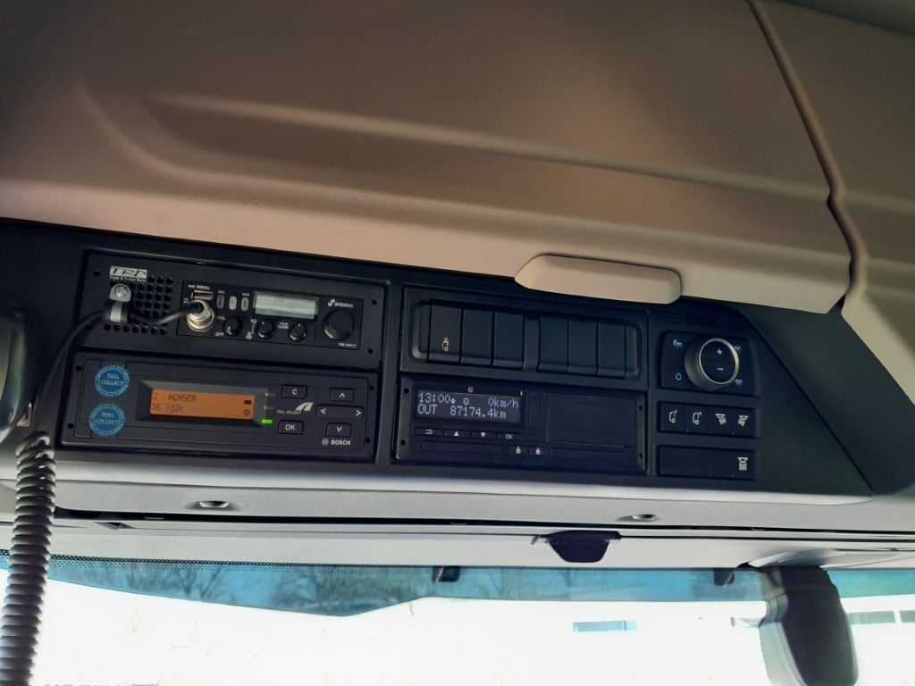 Fahrzeugabbildung DAF FT XF 530 NGD, PXP 4x4