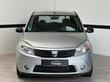 Dacia Sandero 1.4 MPI Klima*CD*AHK*1.Hand - Dacia Gebrauchtwagen in Erfurt