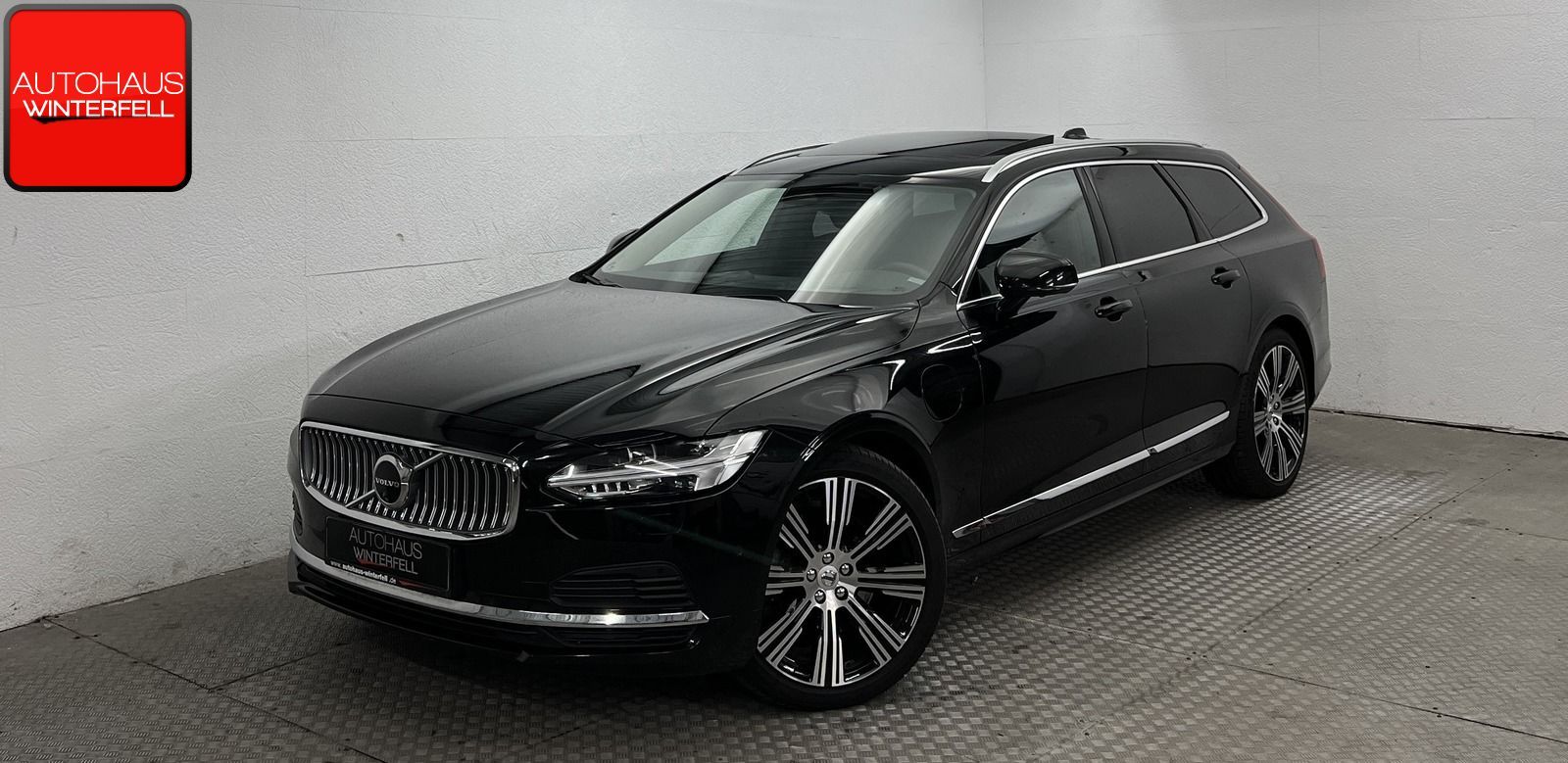 Volvo V90 T8 RECH ULTRA BRIGHT AWD PANO+B&W+LUFT+AHK+