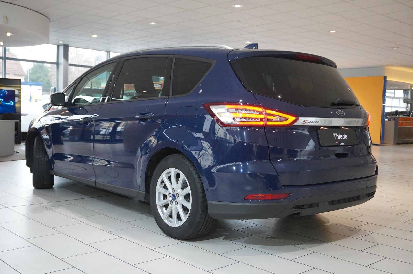 Fahrzeugabbildung Ford S-Max 2.0D TREND NAVI/LED/KAMERA/SHZ/SPORT/DAB+