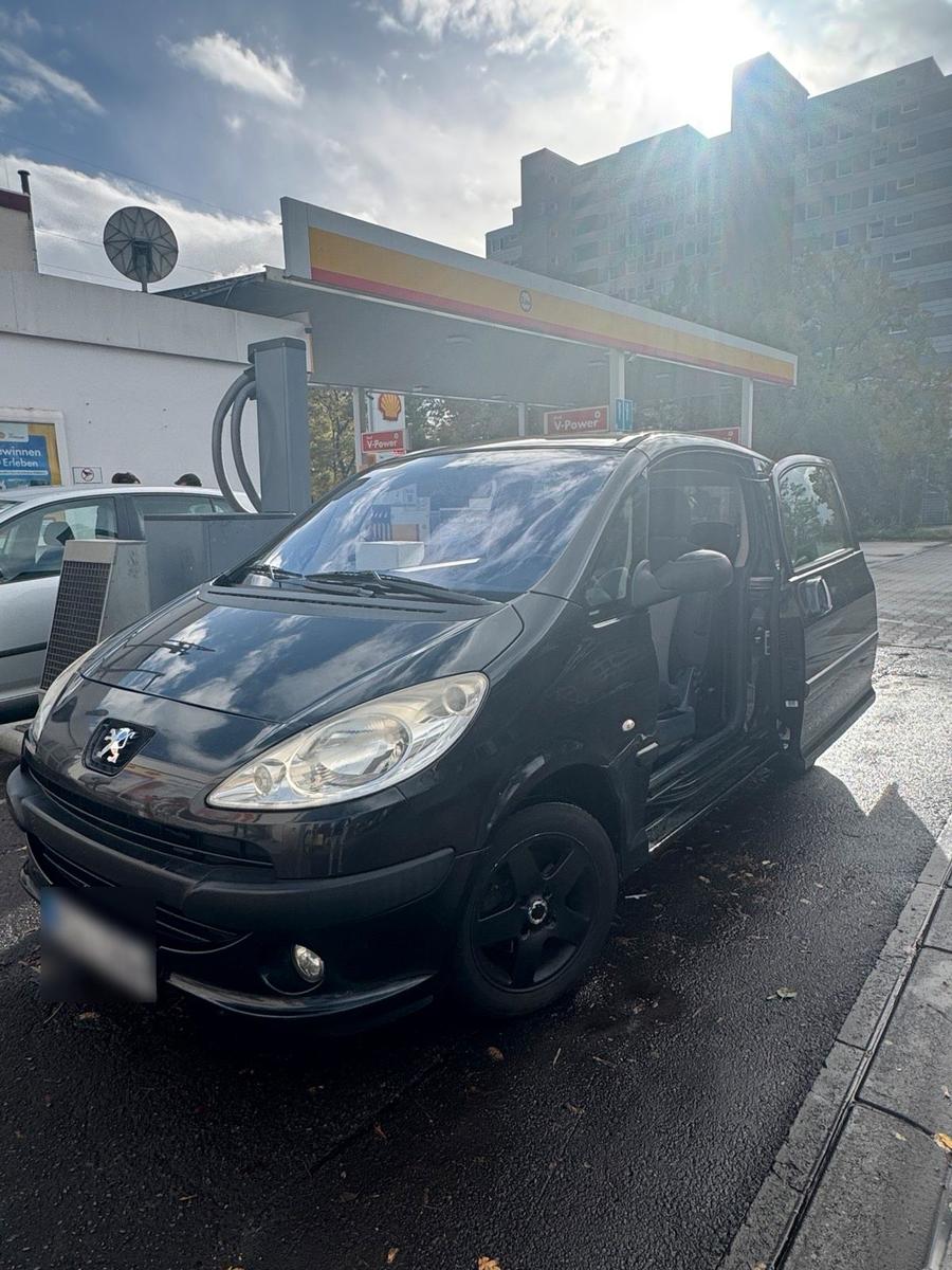 Peugeot 1007