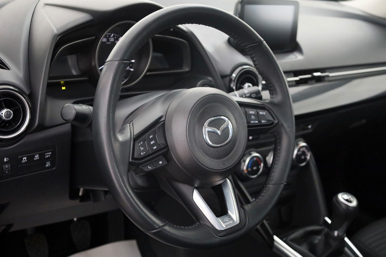 Fahrzeugabbildung Mazda 2 Lim. Kizoku SH,PDC,Kamera,SR+WR