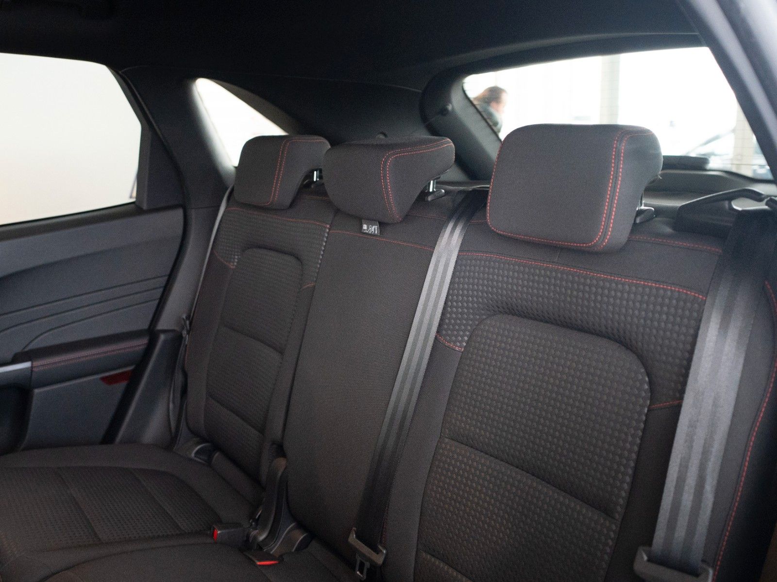 Fahrzeugabbildung Ford Kuga PHEV ST-Line/AUTOM/WINTER-P/AHK/KEYLESS