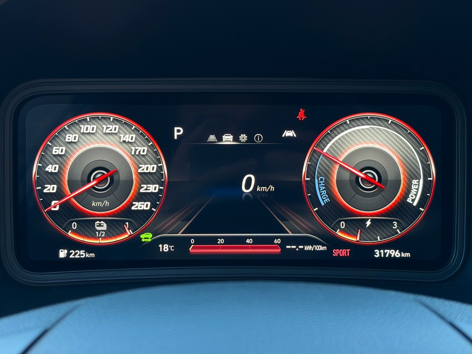 Fahrzeugabbildung Hyundai KONA E Select ACC PDC LFA LKA SHZ LHZ CarPlay